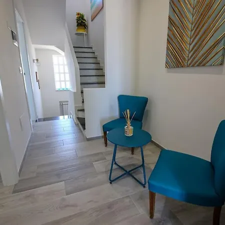 Vera, Accesso Al Mare, Vista Castello, Ac Villa Brindisi